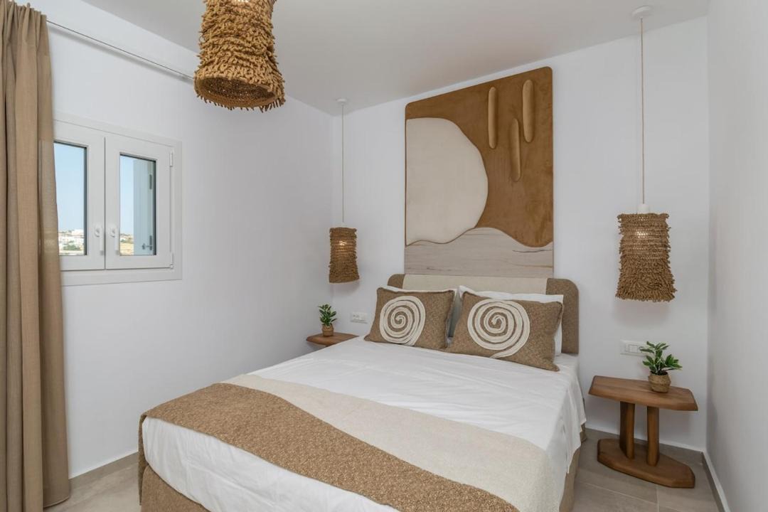 Photo of Bedroom in Adamas