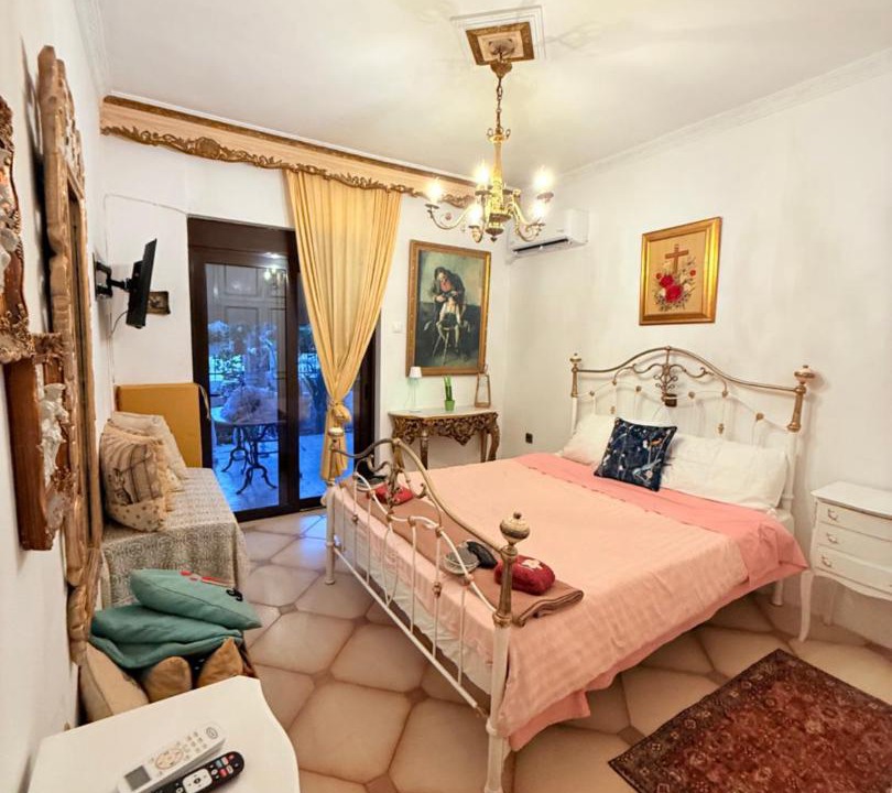 Photo of Bedroom in Petaloudes