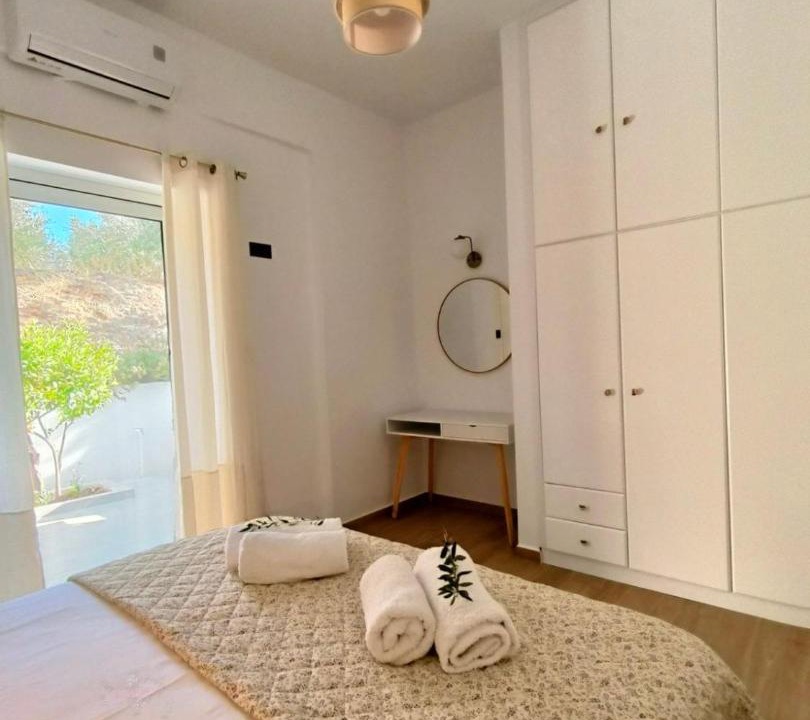 Photo of Bedroom in Adelianos Kampos