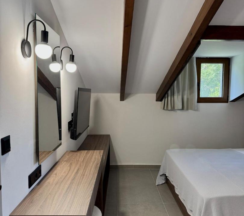 Photo of Bedroom in Livanatai