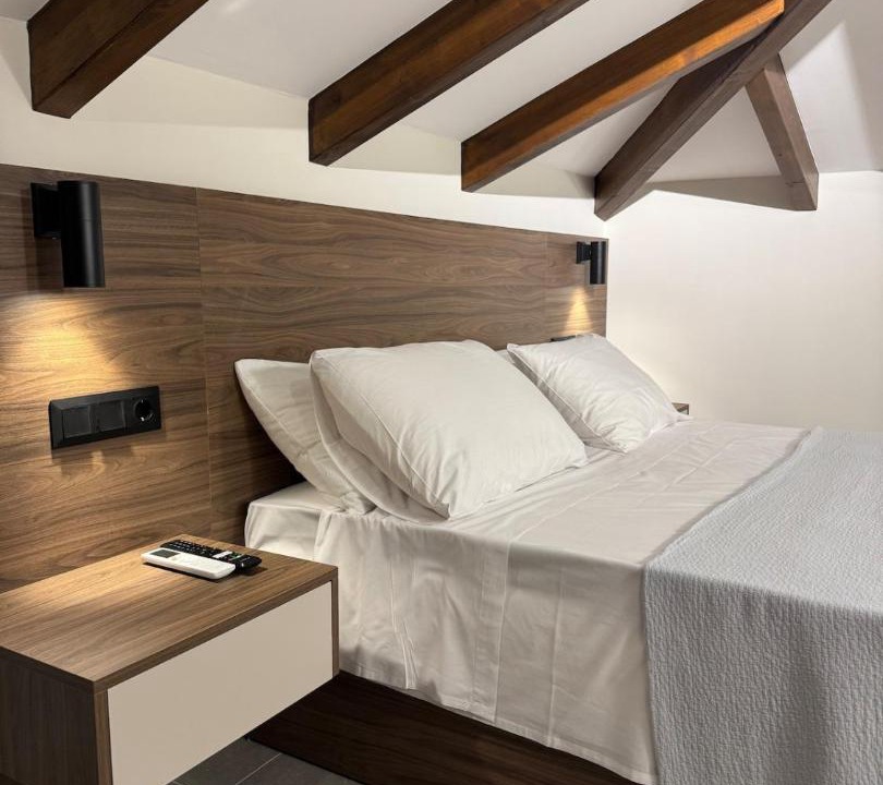 Photo of Bedroom in Livanatai