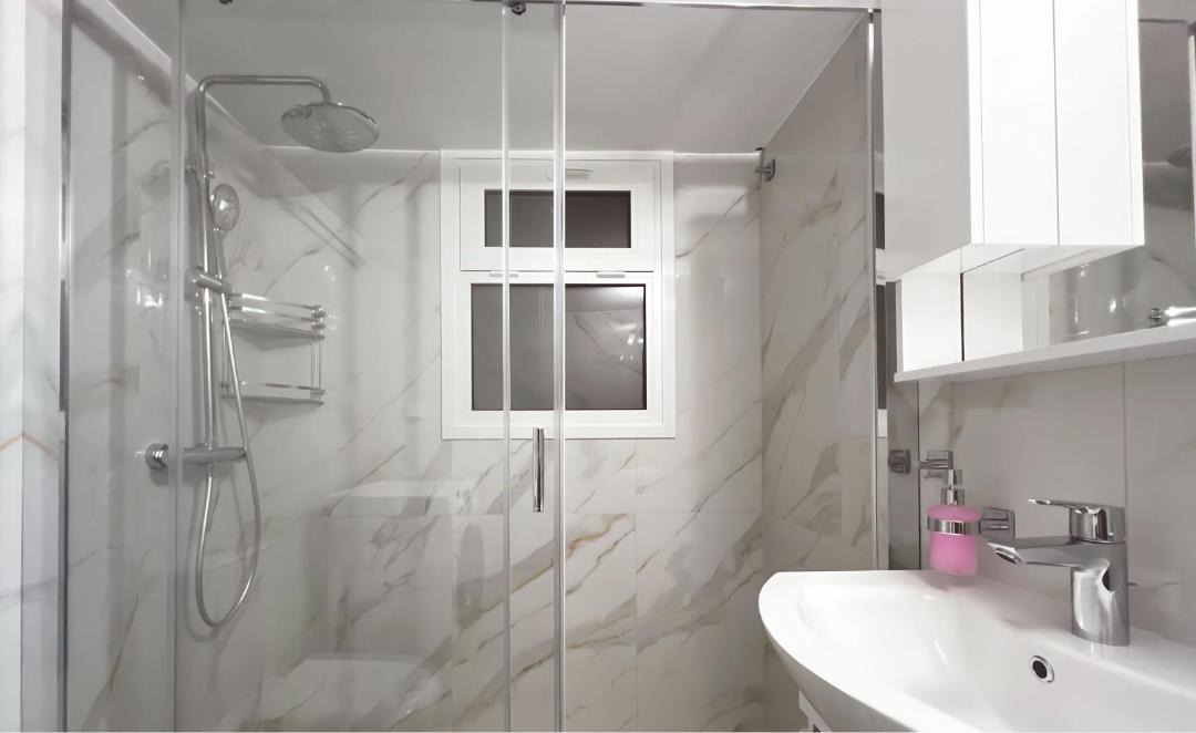 Photo of Bathroom in Kerameikos