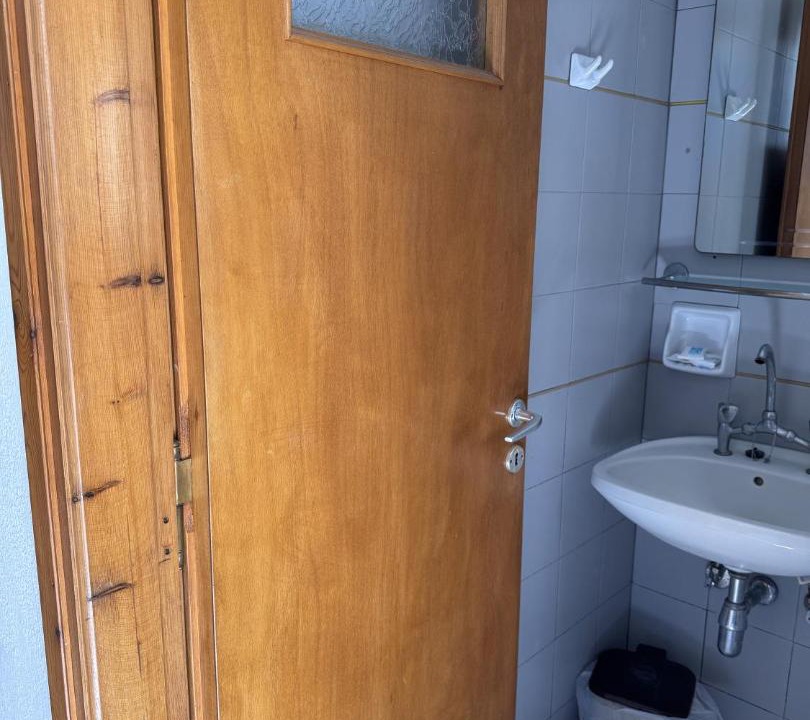 Photo of Bathroom in Pisses