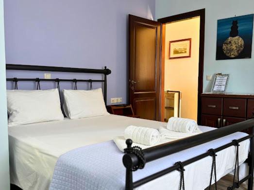 Photo of Bedroom in Omales