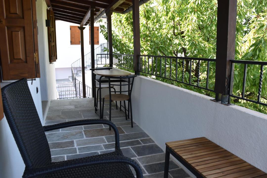 Photo of Patio Balcony in Mouresi