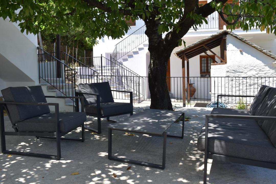 Photo of Patio Balcony in Mouresi