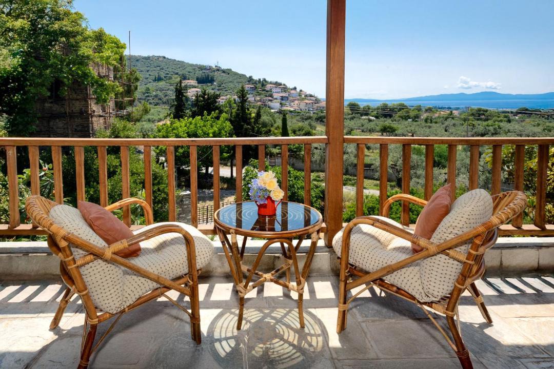 Photo of Patio Balcony in Artemida