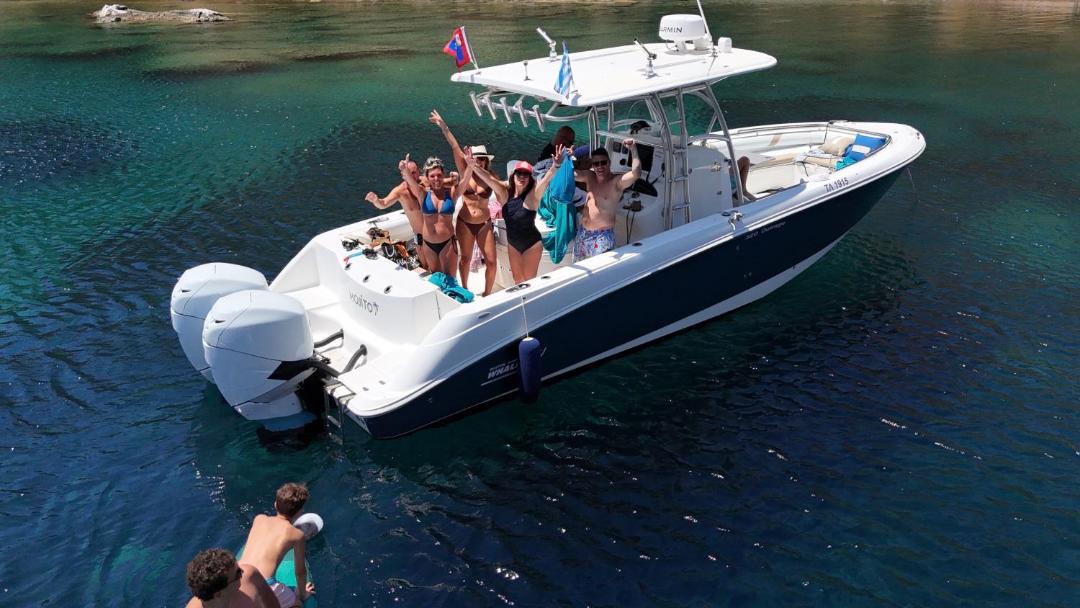 Photo of Others in Hydra