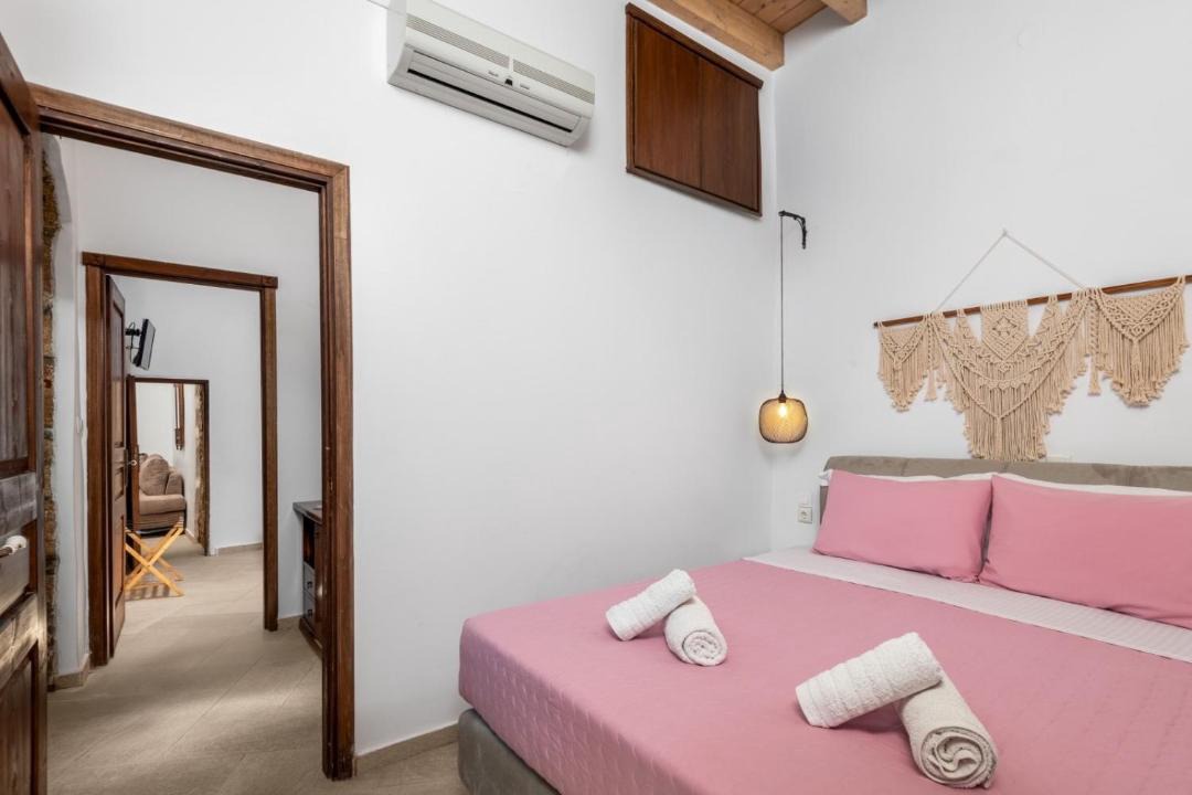 Photo of Bedroom in Lardos