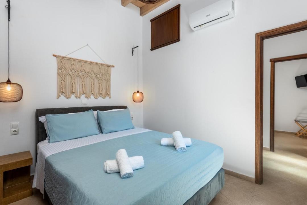 Photo of Bedroom in Lardos