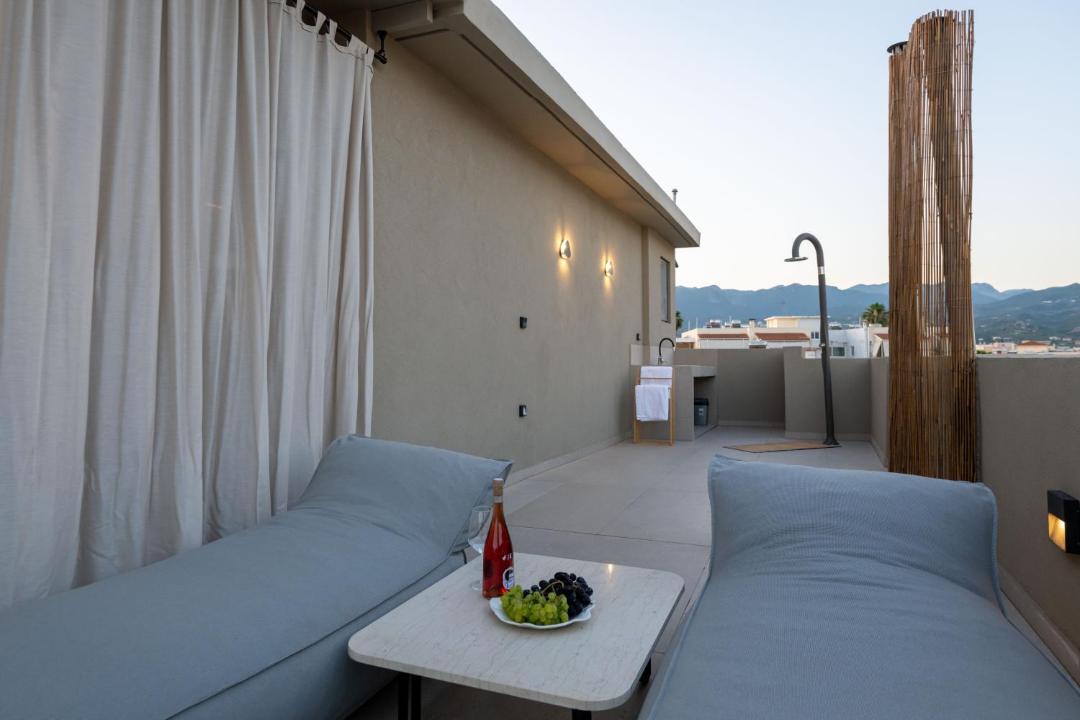 Photo of Patio Balcony in Anatolikos Sinikismos