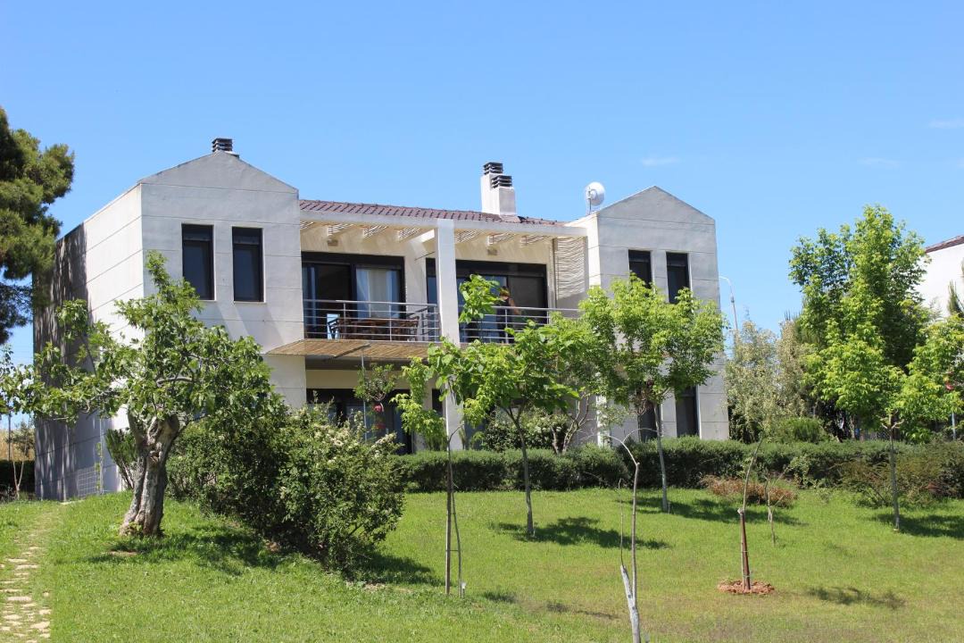 Photo of Buildings in Nea Fokaia