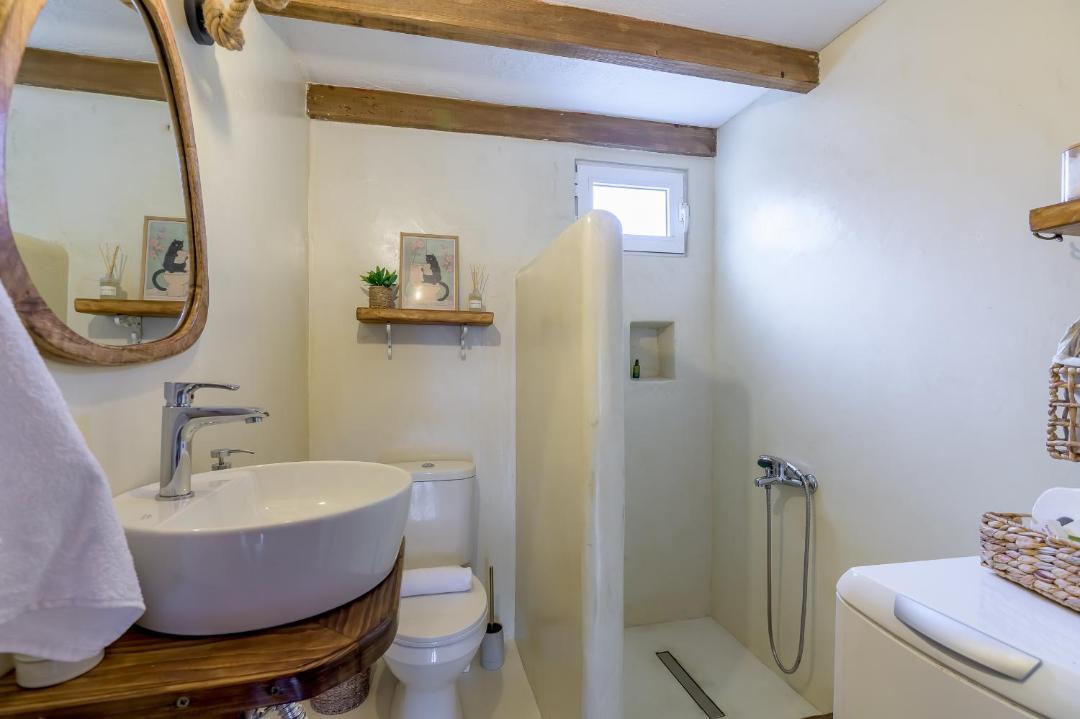 Photo of Bathroom in Avas
