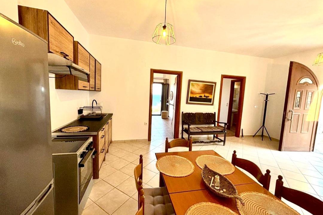 Photo of Kitchen in East Mani