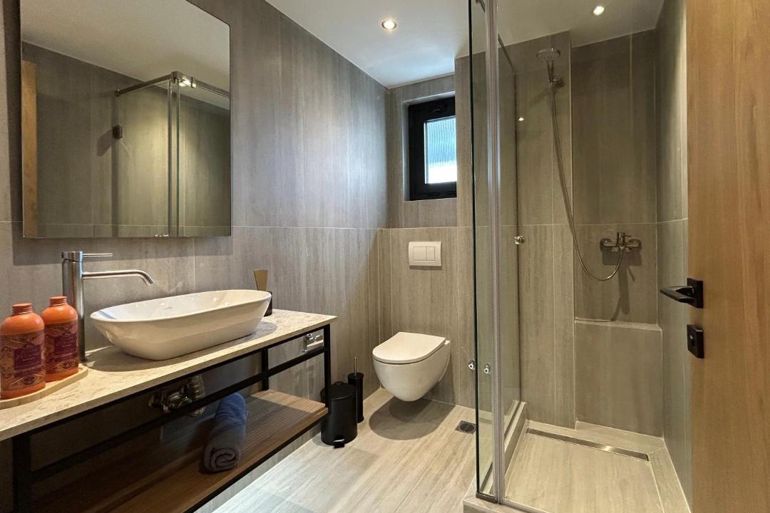 Photo of Bathroom in Vardaris