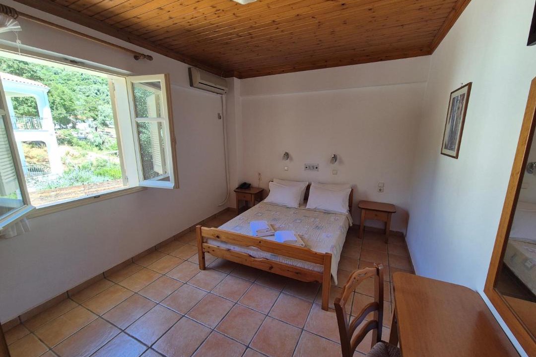 Photo of Others in Mikros Gialos