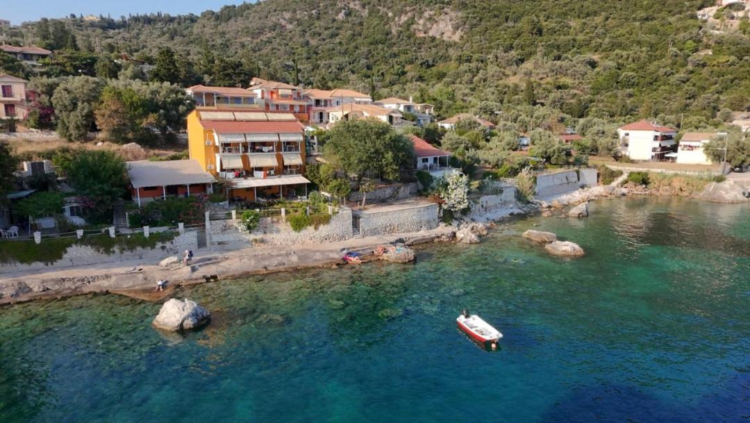 Photo of Others in Mikros Gialos
