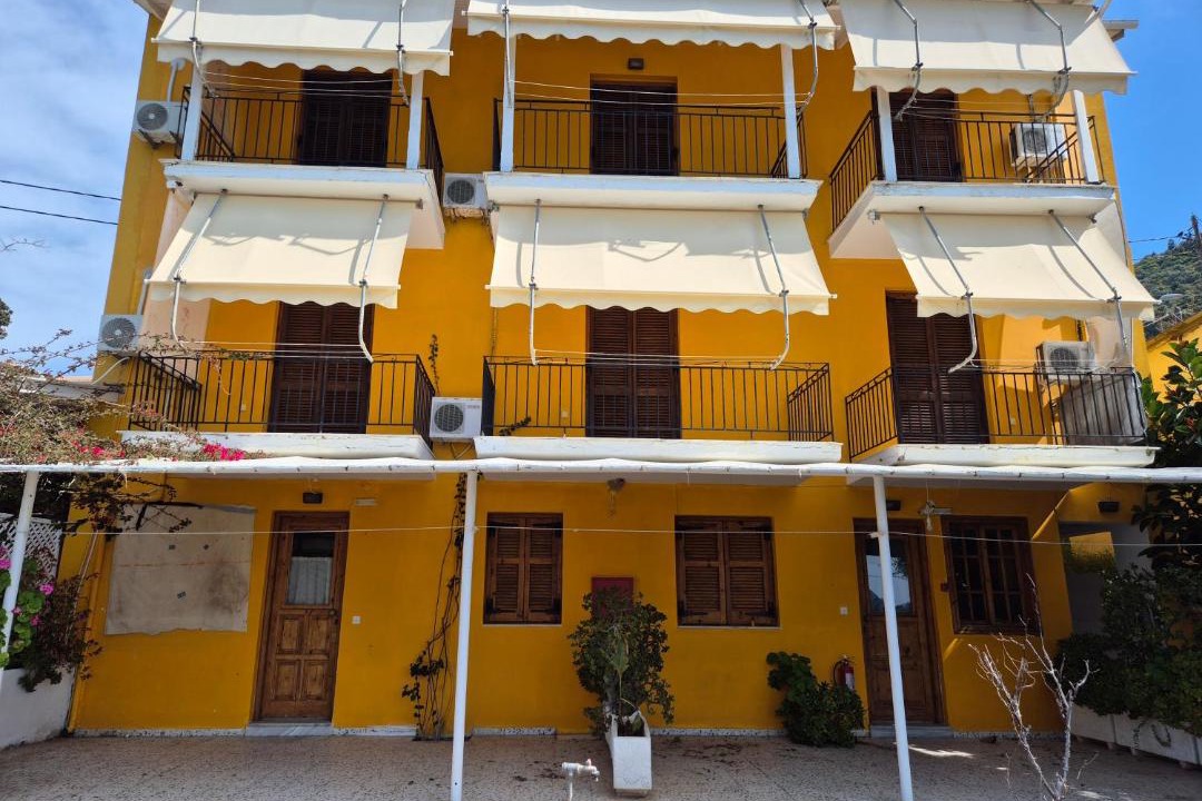 Photo of Others in Mikros Gialos