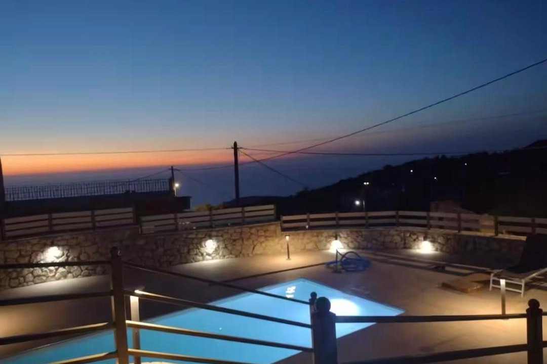 Photo of Patio Balcony in Parisata