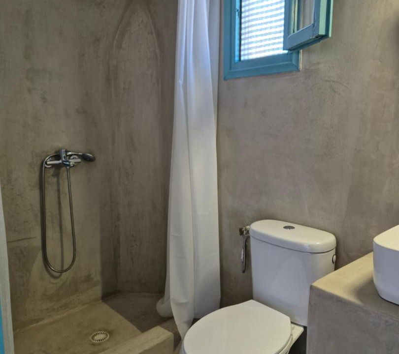 Photo of Bathroom in Chora Folegandros