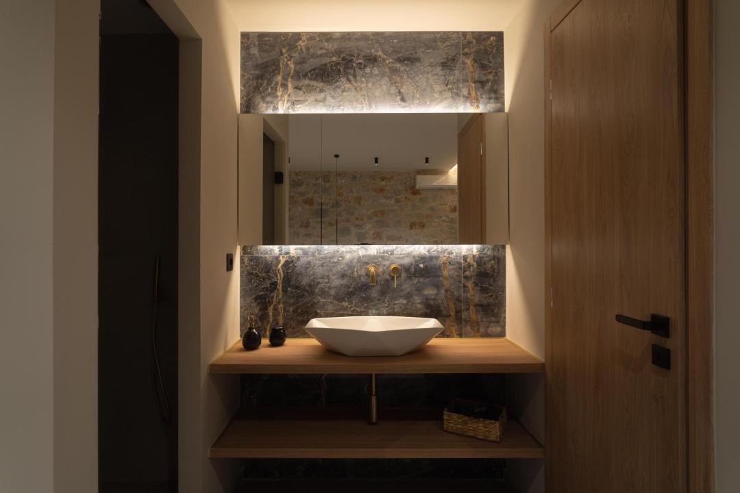 Photo of Bathroom in Diasella