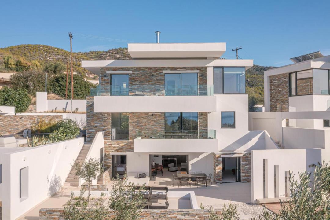 Photo of Others in Loutraki-Agioi Theodoroi