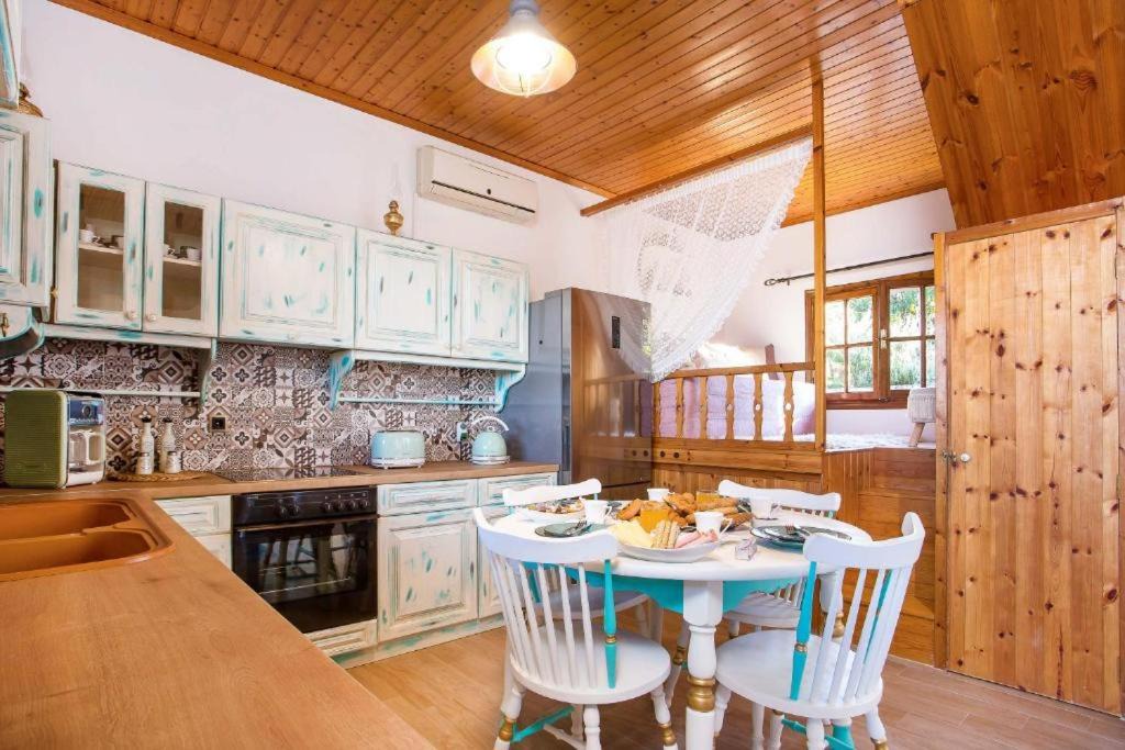 Photo of Kitchen in Salakos