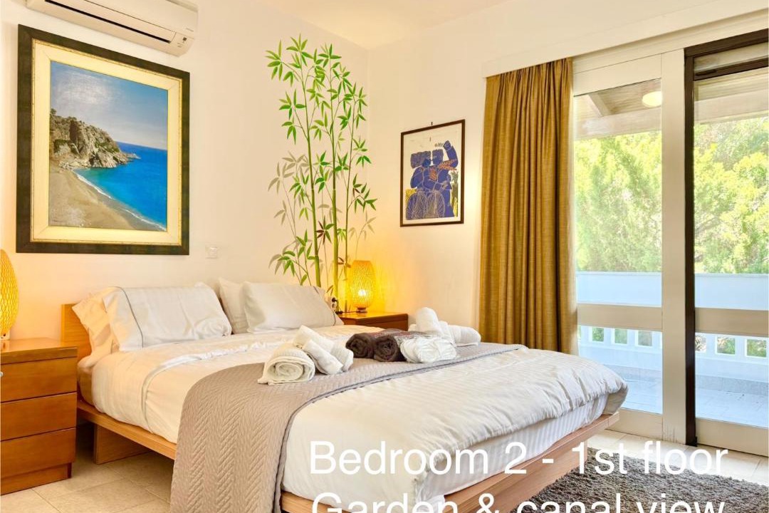 Photo of Bedroom in Plepi