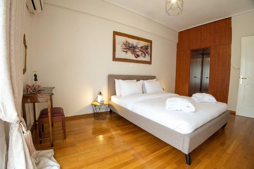 Photo of Bedroom in Metaxourgio