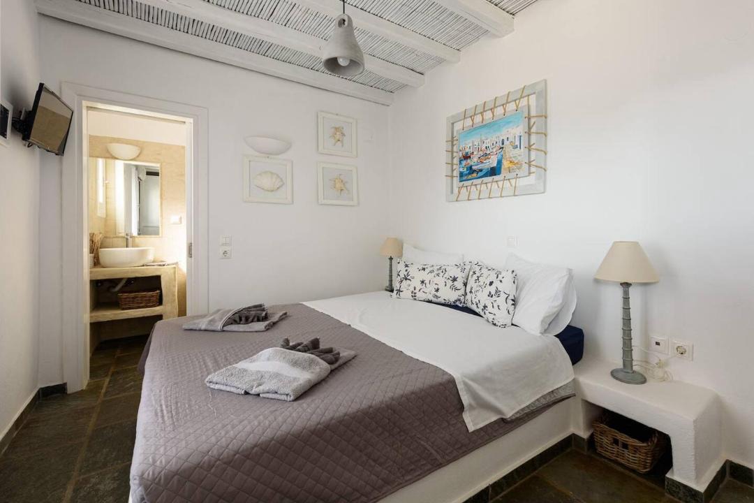 Photo of Bedroom in Molos