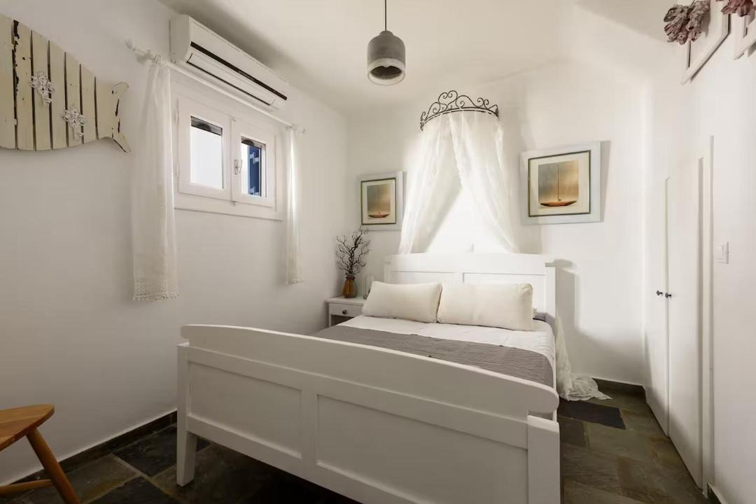 Photo of Bedroom in Molos