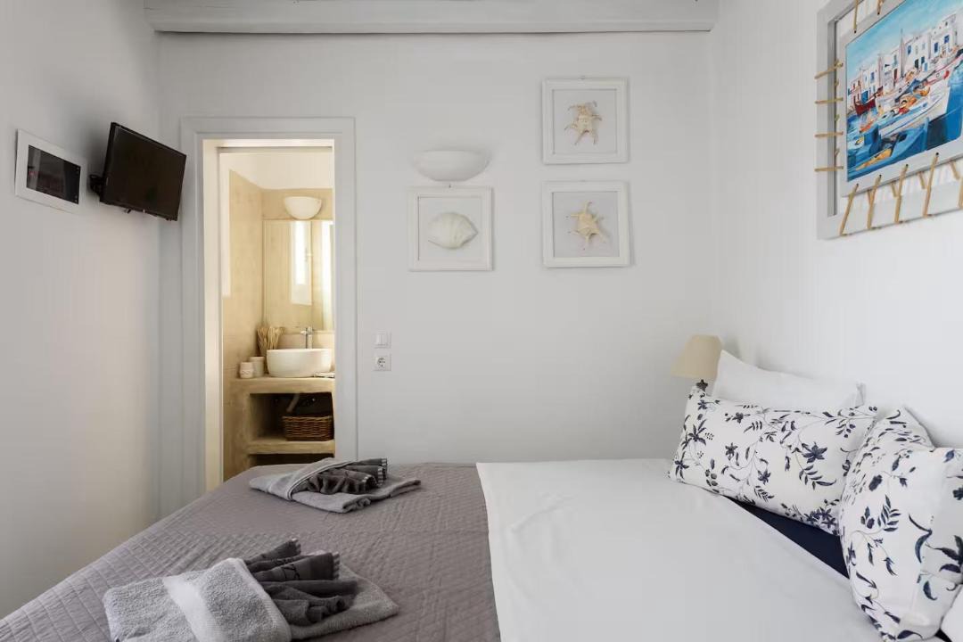 Photo of Bedroom in Molos
