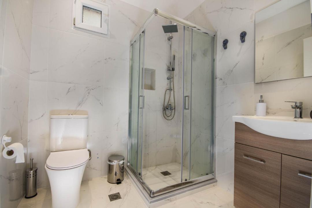 Photo of Bathroom in Ipsos