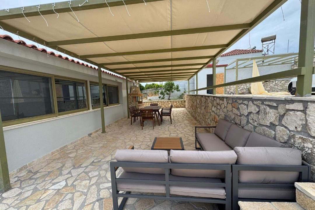 Photo of Patio Balcony in Parisata