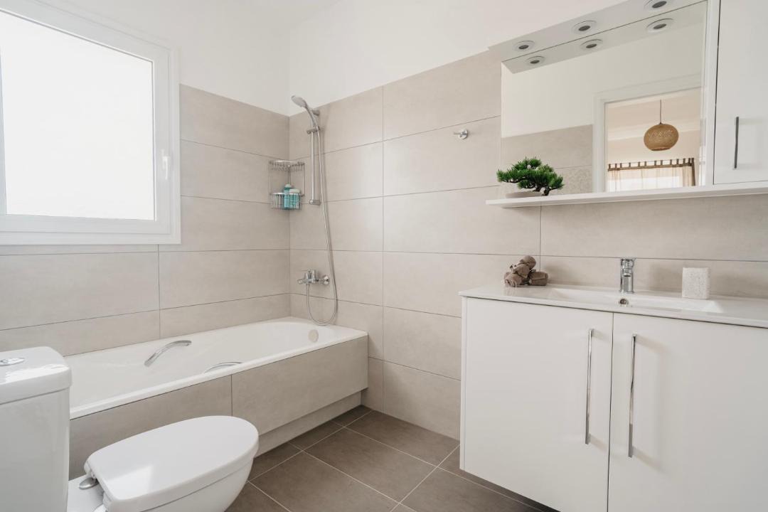 Photo of Bathroom in Loutraki