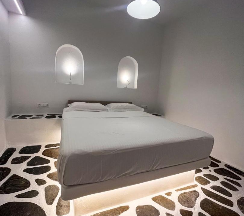 Photo of Bedroom in Folegandros Town