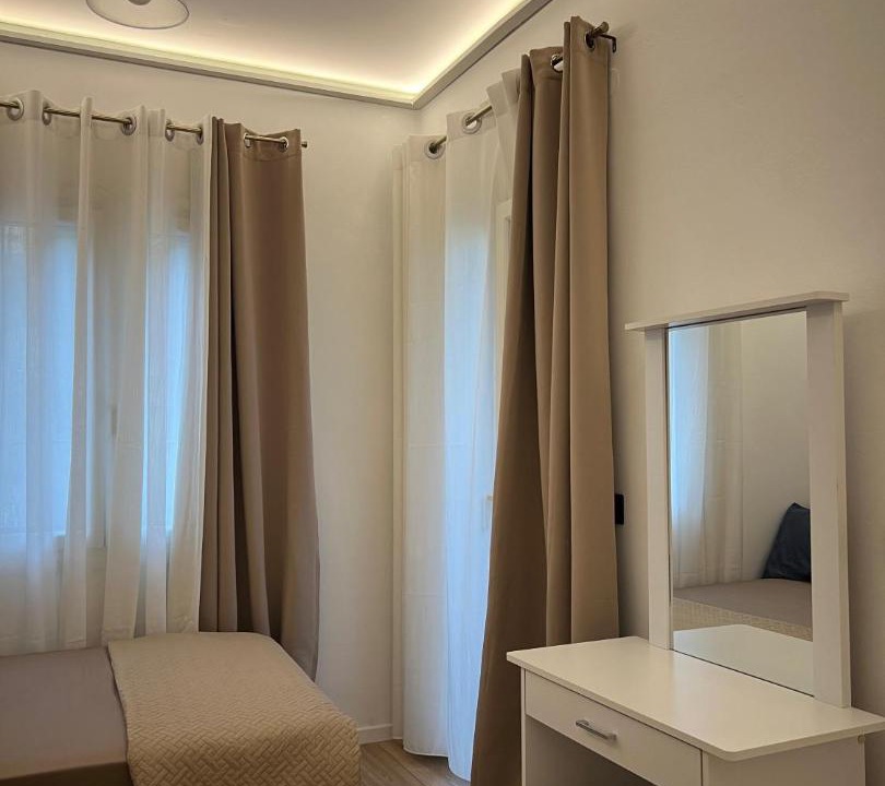 Photo of Bedroom in Ipsos