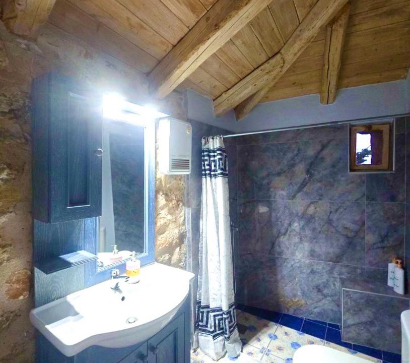 Photo of Bathroom in Elliniko