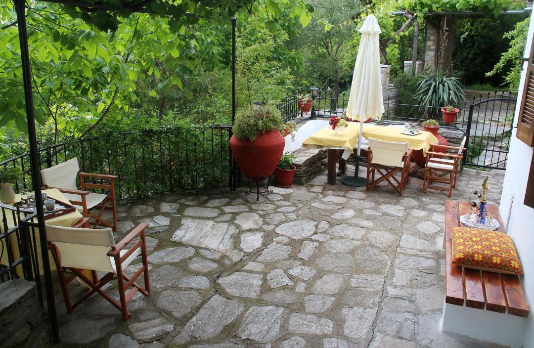 Photo of Patio Balcony in Megalos Prinos