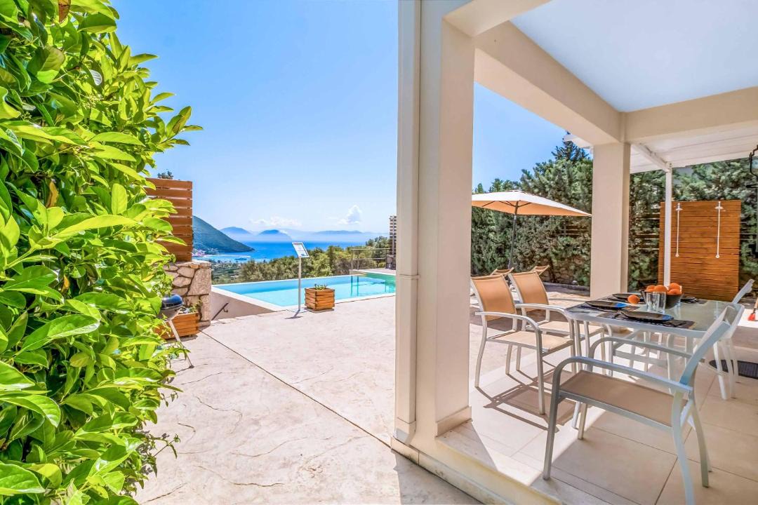 Photo of Patio Balcony in Evgiros