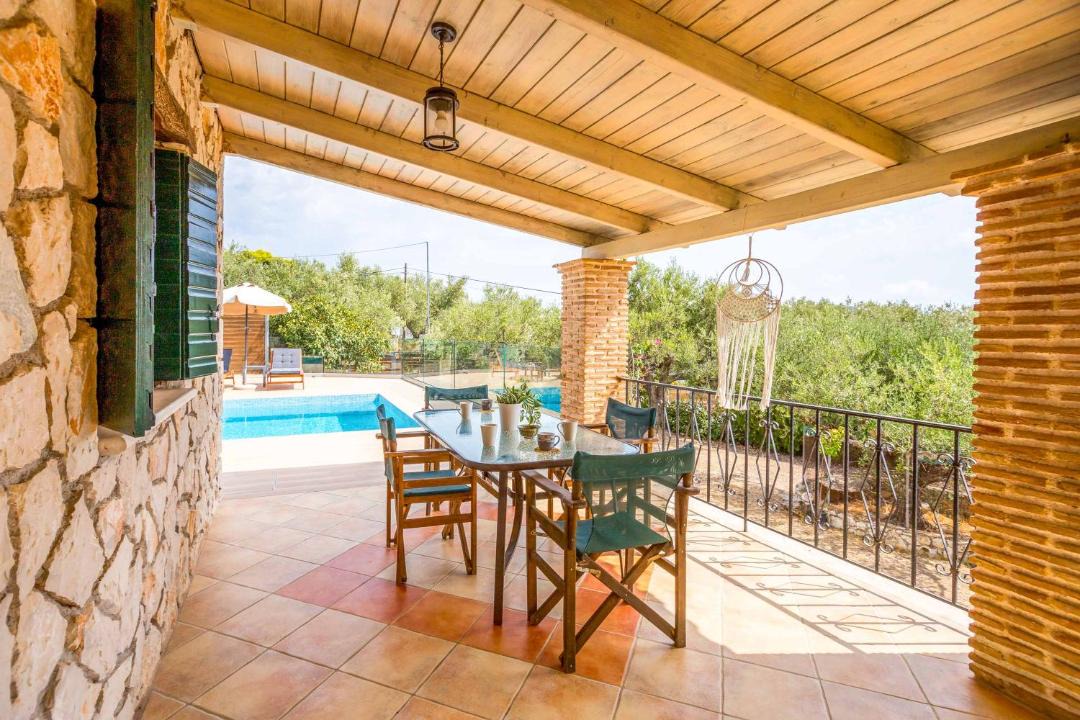 Photo of Patio Balcony in Marathias