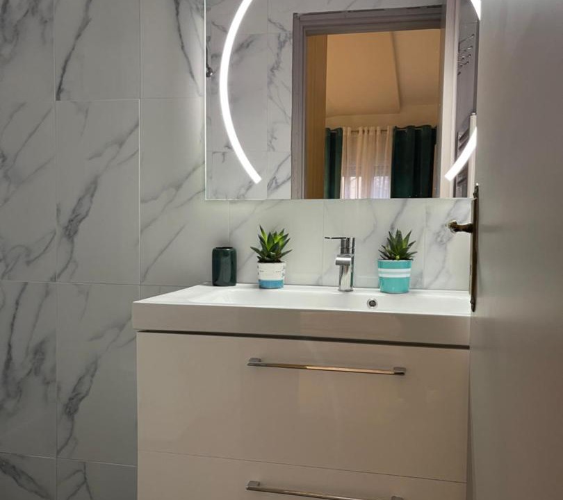 Photo of Bathroom in Volos City Centre