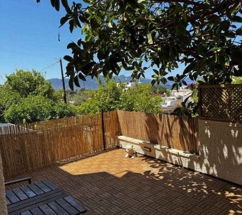 Photo of Patio Balcony in Perdhika