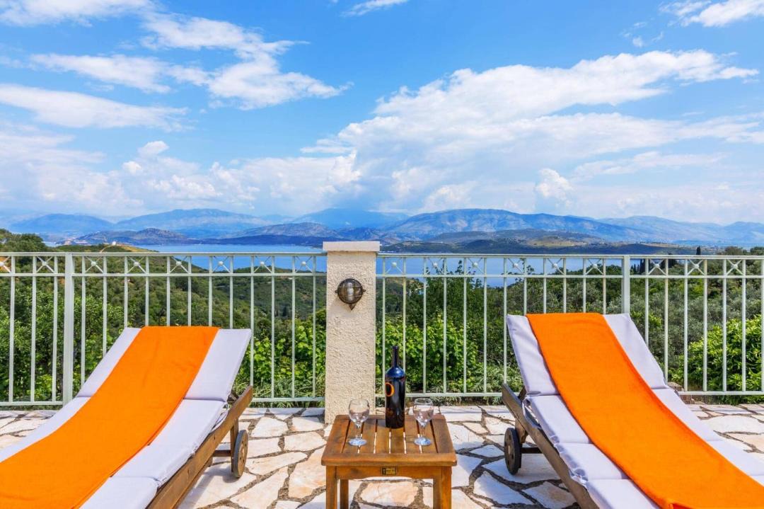 Photo of Patio Balcony in Petaleia