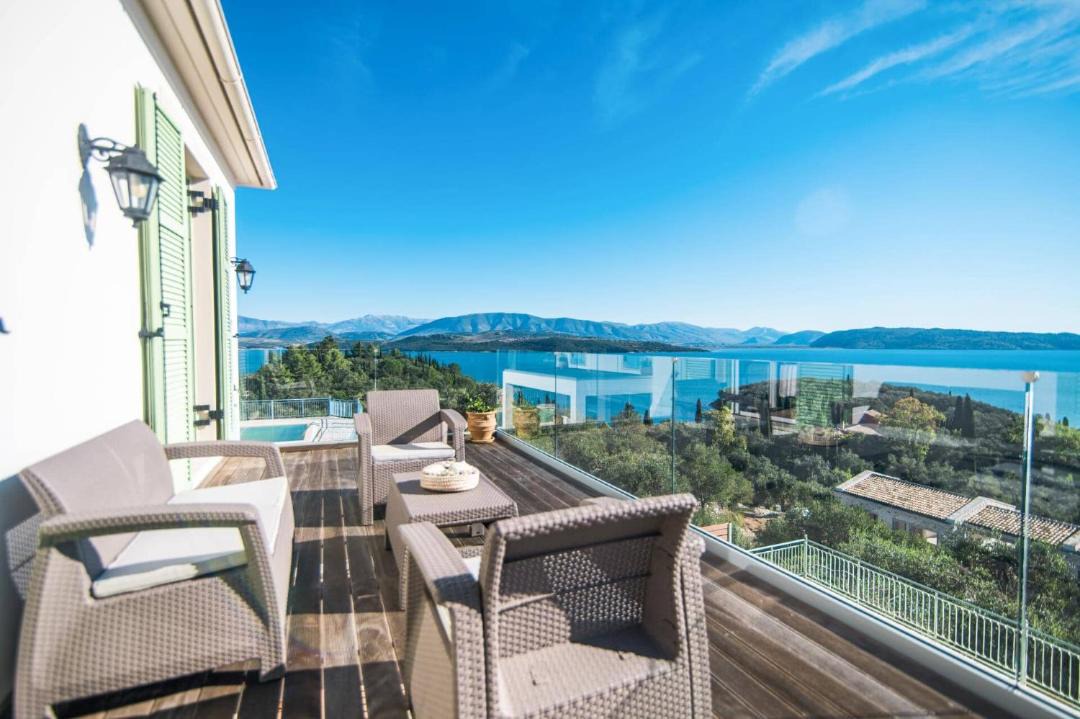 Photo of Patio Balcony in Petaleia