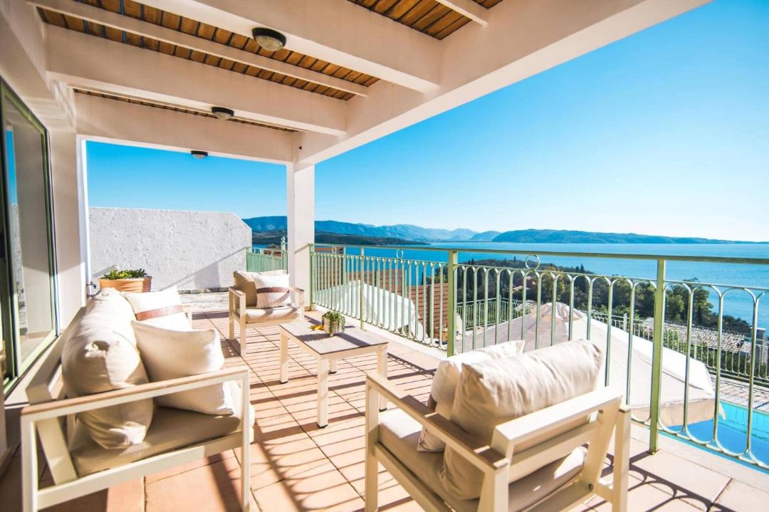 Photo of Patio Balcony in Petaleia