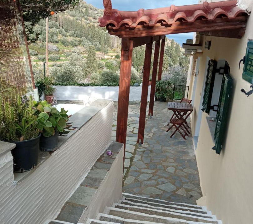 Photo of Patio Balcony in Karpenisi