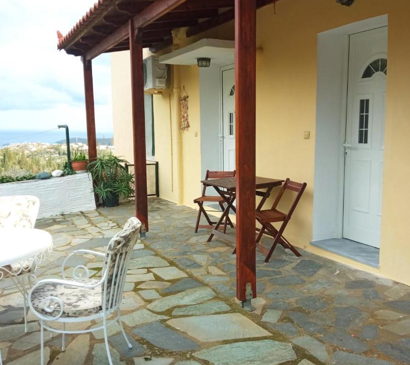 Photo of Patio Balcony in Karpenisi