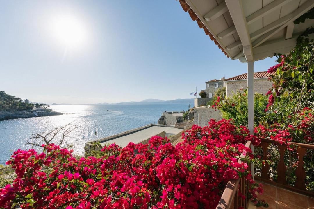 Photo of Patio Balcony in Hydra