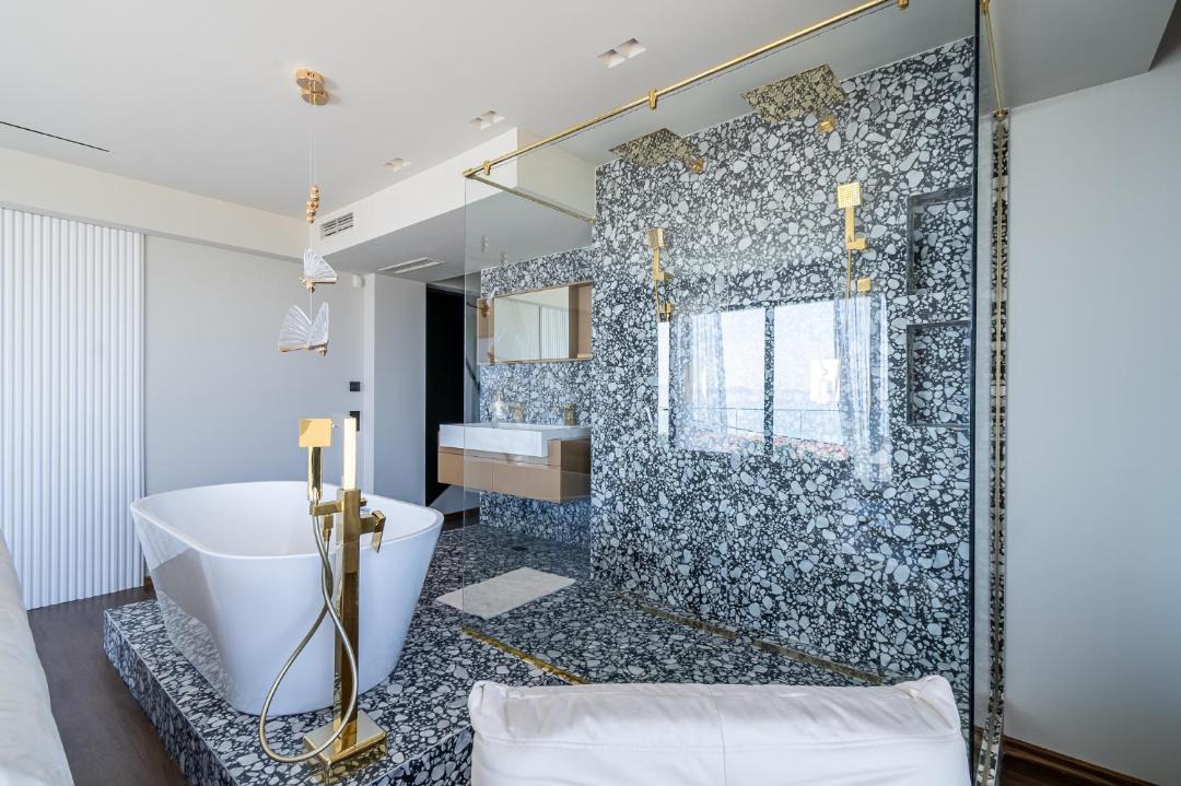 Photo of Bathroom in Polichrono